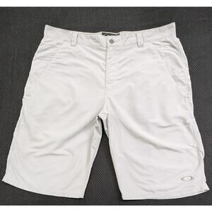 Oakley Golf Shorts Men’s 40W Khaki Performance Stretch Flat Front